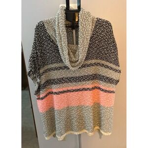 Eyeshadow‎ Women's Gray,Black,Pink Poncho Size 1X